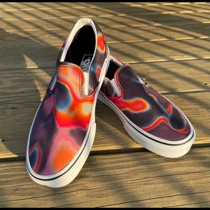 Mens 6.5/Women 8 slip on Vans, purple/ red tie-dye